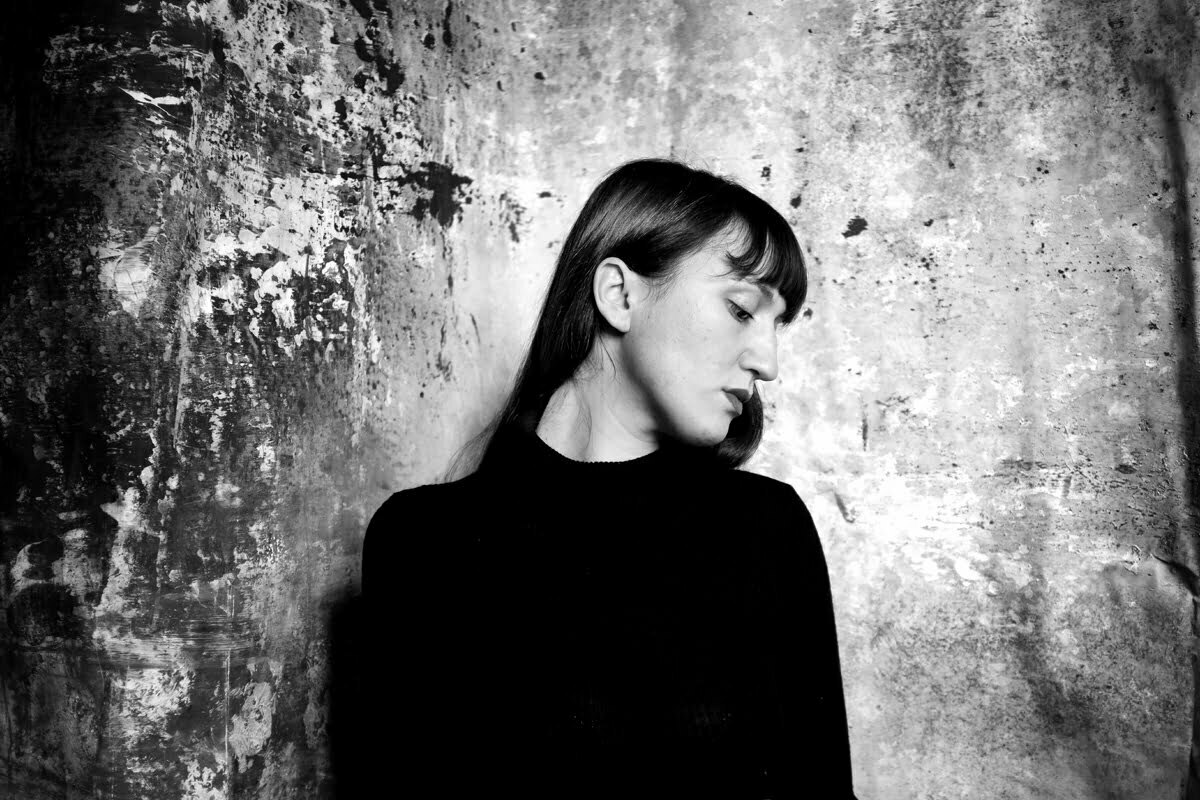 Ritratto di Martina De Paola, Set Designer e Scenografa freelance operativa a Milano