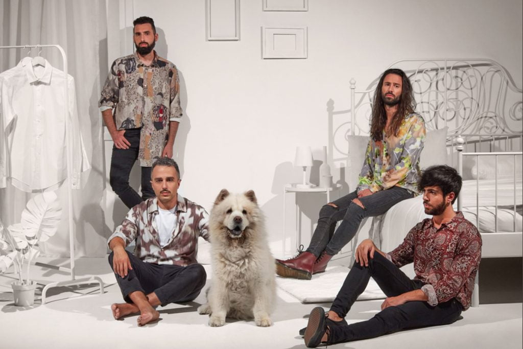 Progettazione e realizzazione della scenografia per lo shooting fotografico dei FASK Fast Animals and Slow Kids